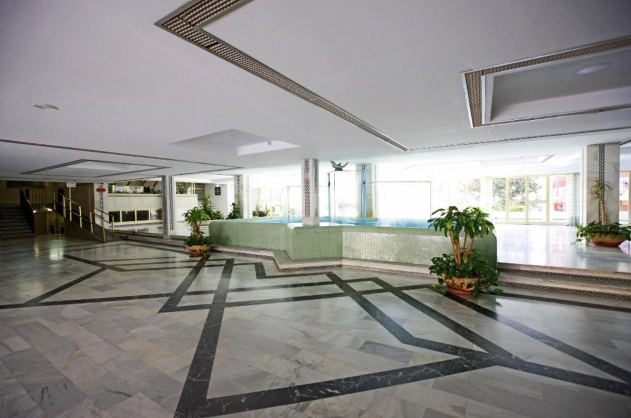 Precioso Apartamento Con Vistas Al Mar Y Piscinas Benalmádena Dış mekan fotoğraf